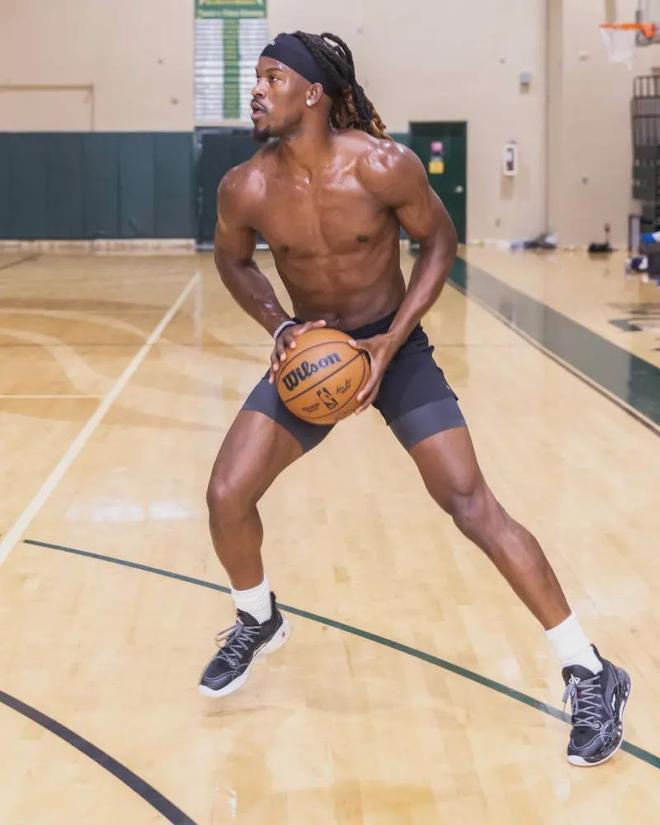 重视边路的 重视边路的