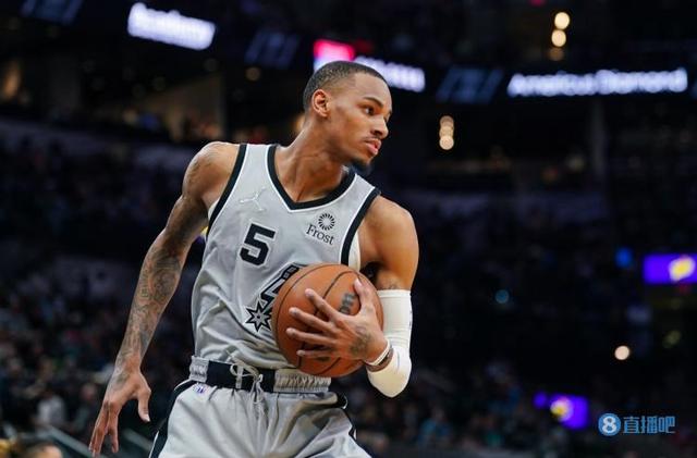 与此同时 与此同时